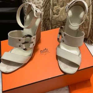 Hermes wedges
